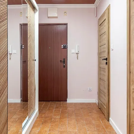 Apartman To Host - Praskie Klimaty