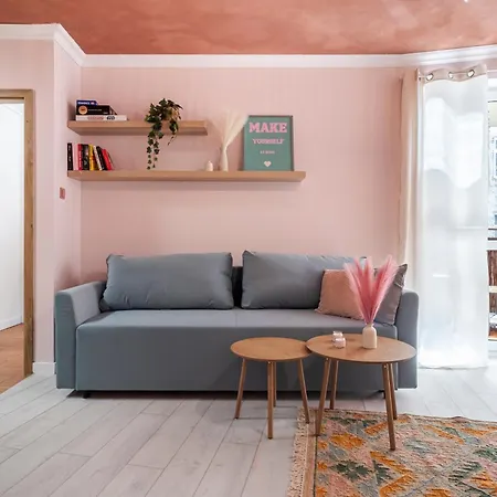 To Host - Praskie Klimaty *