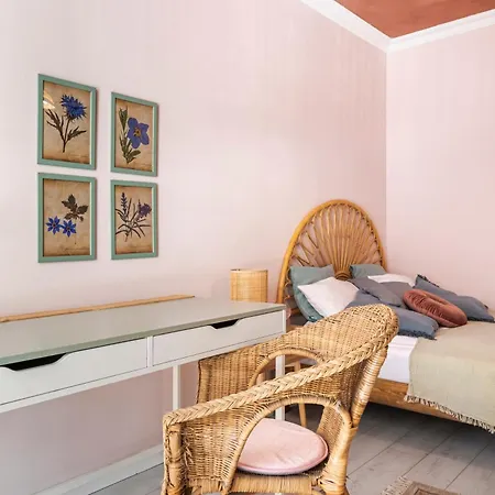 To Host - Praskie Klimaty